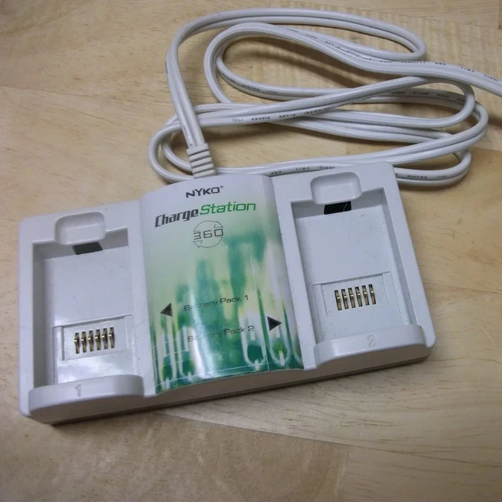 Nyko Charge Station Xbox 360 Battery Charger 86025-A50